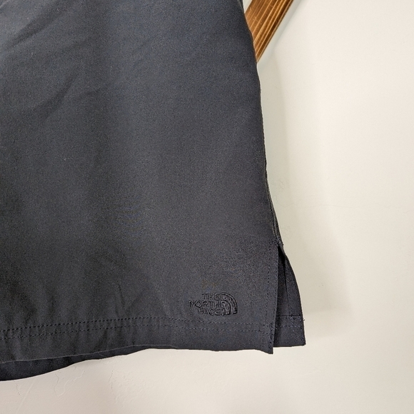 The North Face TNF Apex Casey Black Athletic Skort - Picture 3 of 8